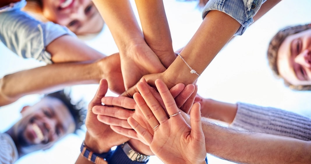 Engagement contre le racisme et promotion de la diversité